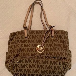 Michael Kors purse